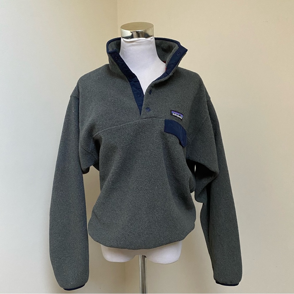 Barely Worn Patagonia Heather Grey Synchilla Fleece Men’s Small / Women’s Medium